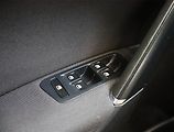 Volkswagen Golf (2017) Comfortline 1.0 TSI, Kůže - náhled 19