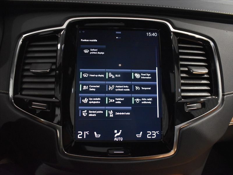 Volvo XC90 2,0 D5 AWD INS, Bowers,vzduch, - fotka 23 z 31