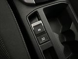 Volkswagen T-Roc 1,0   TSI 85kW,LIFE,1.MAJITEL - náhled 20