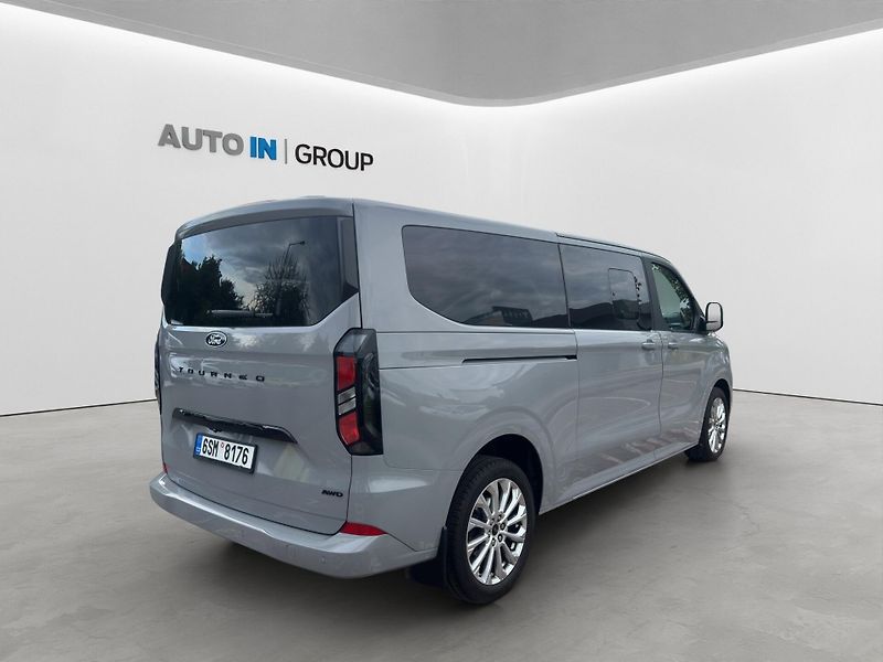 Ford Tourneo Custom (2024) 2,0 EcoBlue 125kW AWD - fotka 9 z 14