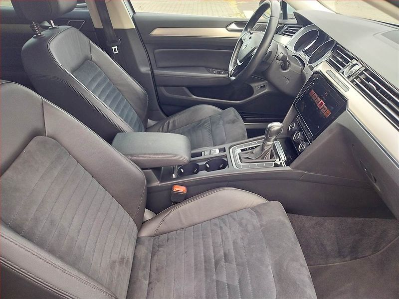 Volkswagen Passat (2018) Highline 2.0 TDI, Automat - fotka 9 z 21