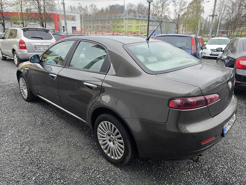 Alfa Romeo 159 - fotka 3 z 14