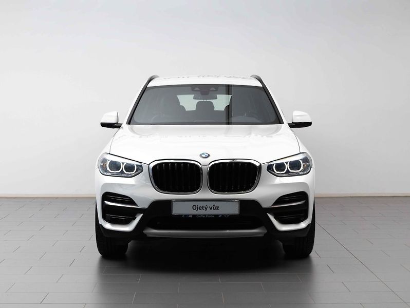BMW X3 xDrive20d - fotka 2 z 22