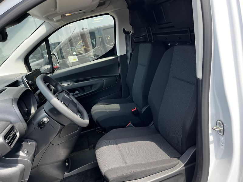 Citroën Berlingo (2026) VAN L1 650 Turbo 110 MAN6  - fotka 8 z 27