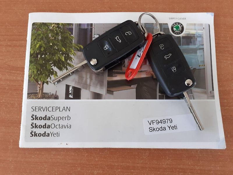 Škoda Yeti (2011) 1.4 TSI AMBIENTE - fotka 24 z 33