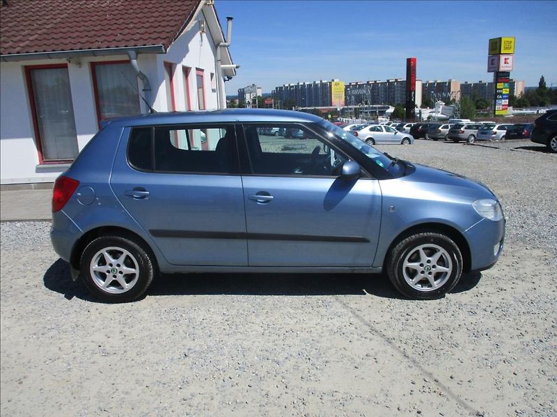 Škoda Fabia 1,4 i 16v, klima, serv.kniha, - fotka 4 z 38