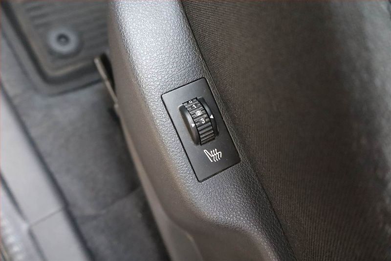 Peugeot 5008 (2014) 1.6 HDi, Serv.kniha, Tempomat - fotka 21 z 23
