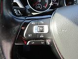 Volkswagen Touran (2016) 2.0 TDi, ČR, Klima - náhled 17