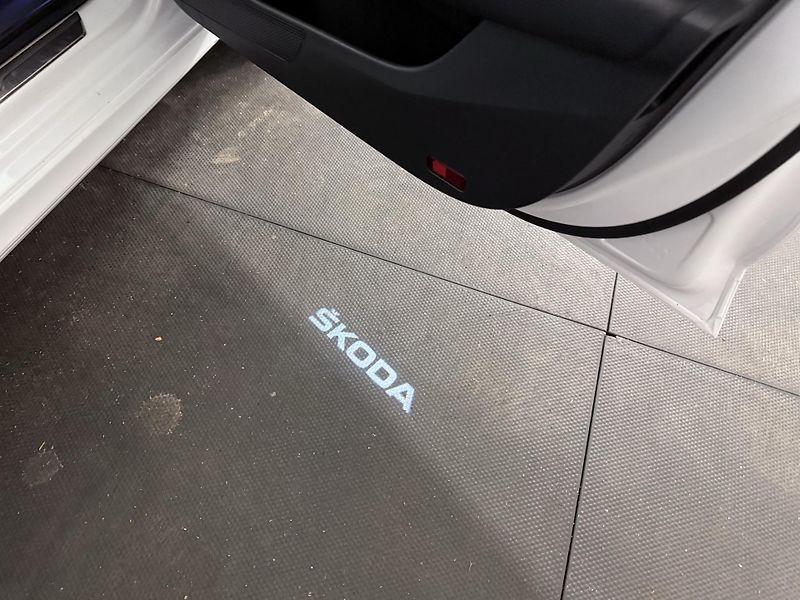 Škoda Octavia (2023) 2.0 Tdi, Style.ČR,ACC,LED - fotka 16 z 45