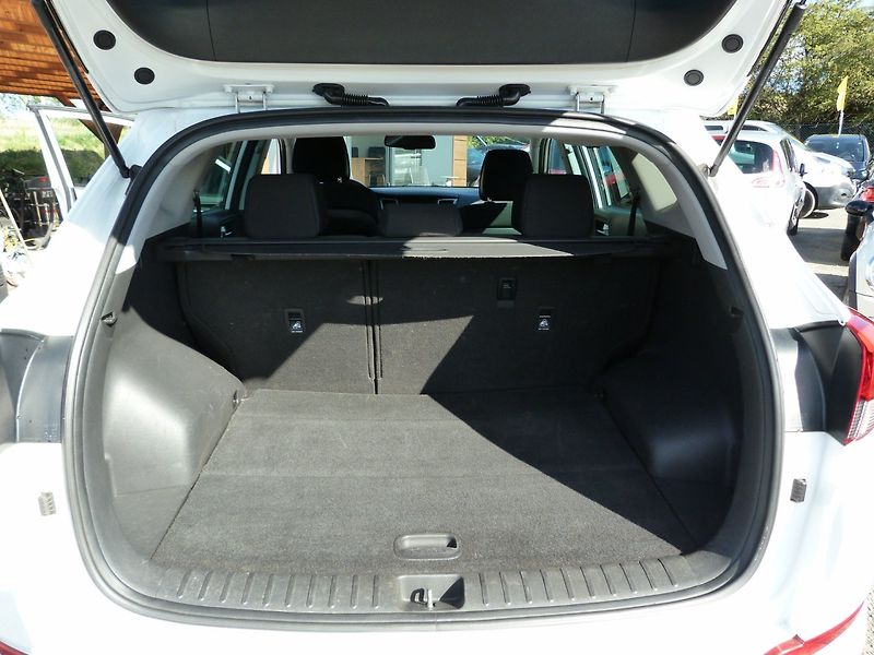 Hyundai Tucson 1.6 GDI Classic blue - fotka 13 z 26