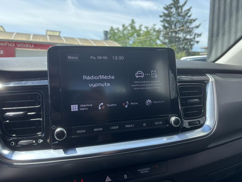 Kia Stonic (2023) Exclusive 1.0 T-GDI - fotka 9 z 18