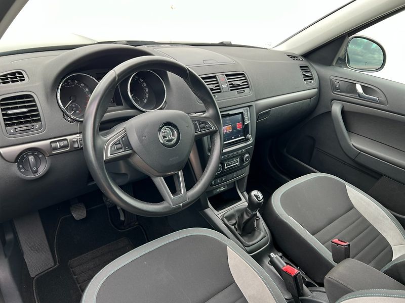 Škoda Yeti (2016) 2.0TDi 110kW 4x4! tažné! Apps! - fotka 12 z 39