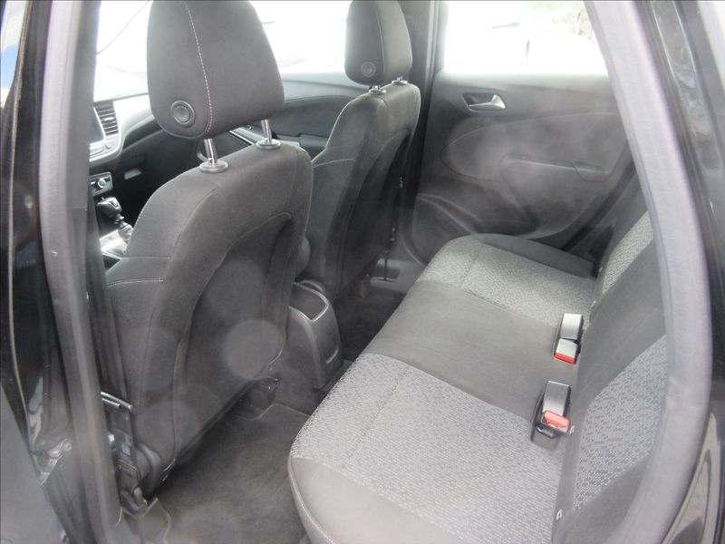 Opel Crossland 1,2 Turbo - fotka 7 z 16