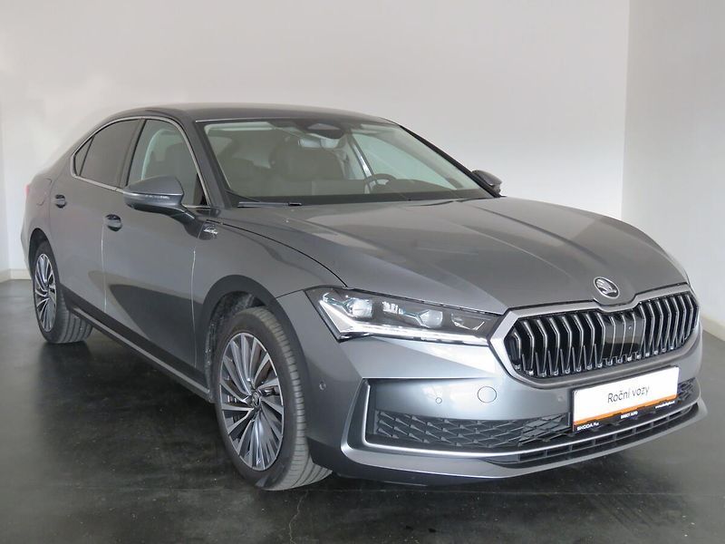 Škoda Superb - fotka 8 z 30