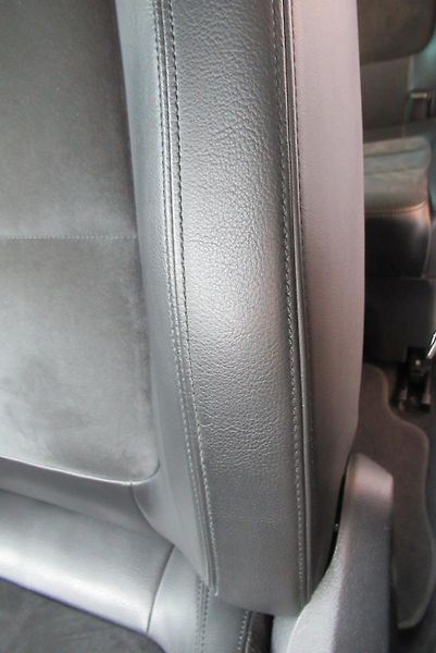 Volkswagen Sharan 2.0 TDi 4x4 TAŽNÉ NA 2,4t - fotka 19 z 34
