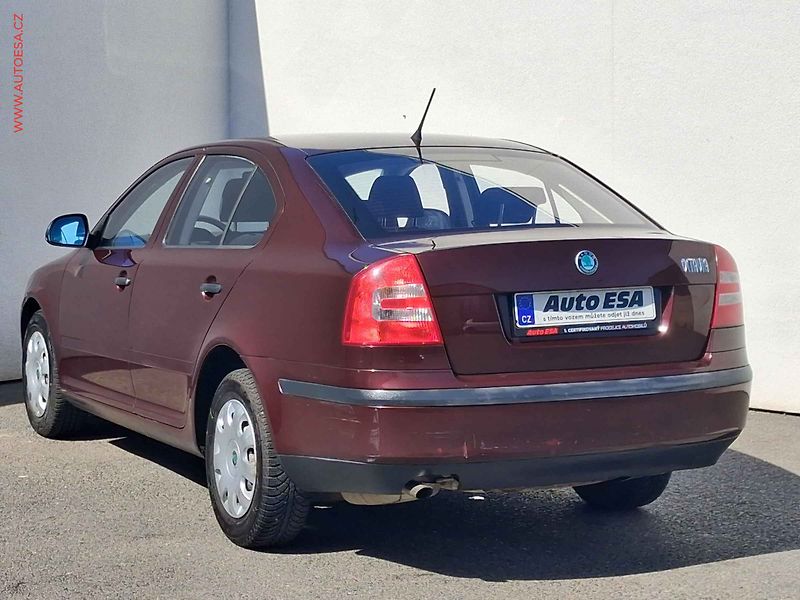 Škoda Octavia (2011) 1.4i 16V, ČR, servis.kniha - fotka 6 z 15
