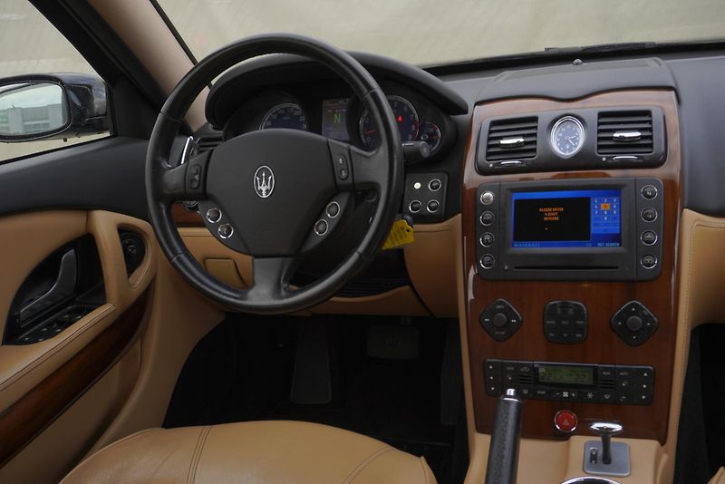 Maserati Quattroporte (2007) 4.2i 295 kW AUTOMAT - fotka 36 z 46