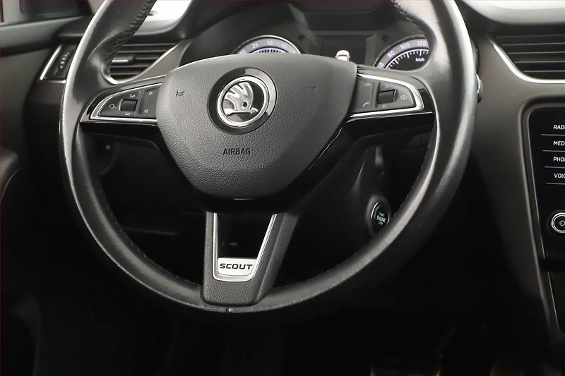 Škoda Octavia (2018) Scout 2.0 TDI, 4X4, Automat - fotka 8 z 18