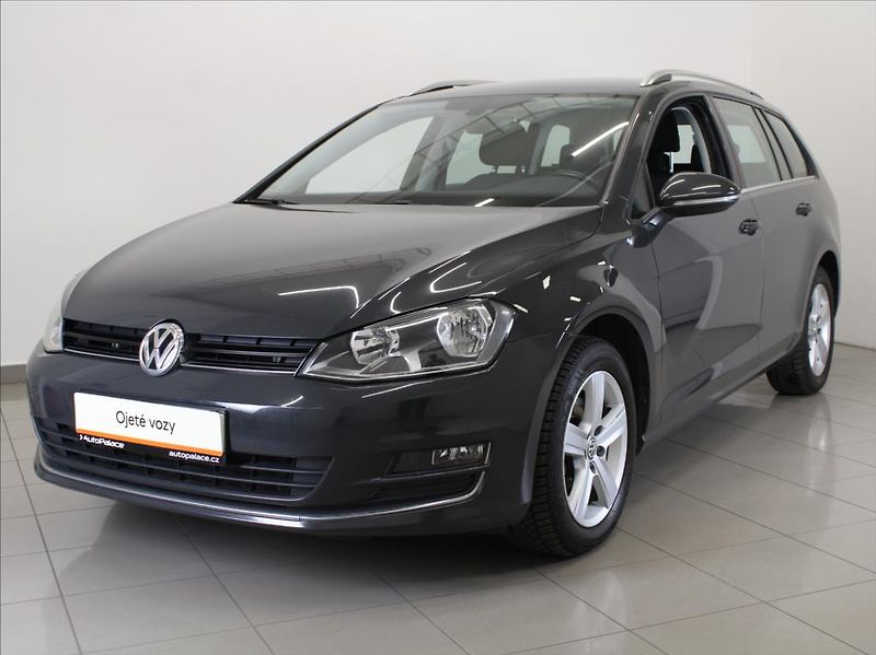 Volkswagen Golf 2,0 TDi 110kW DSG Highline ČR - fotka 1 z 18