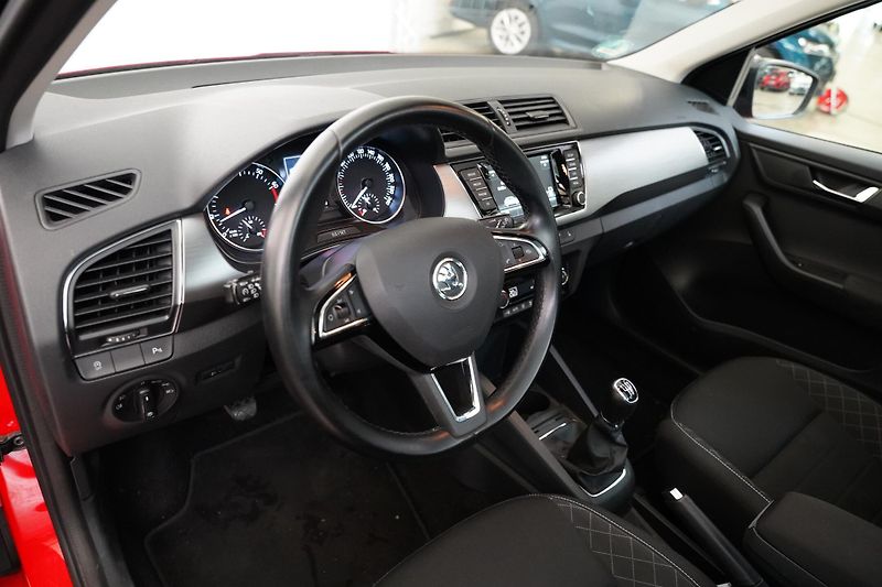 Škoda Fabia - fotka 15 z 28