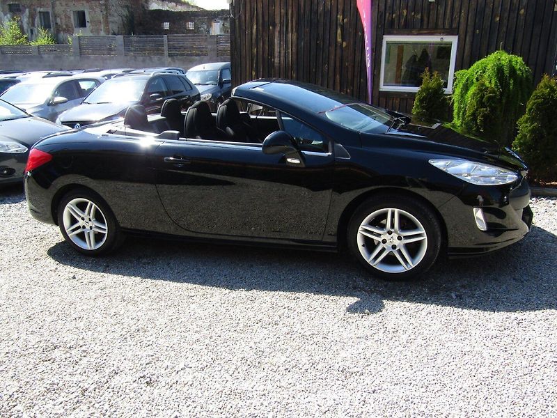 Peugeot 308 (2010) CC 1.6 HDI 82kW - fotka 8 z 30