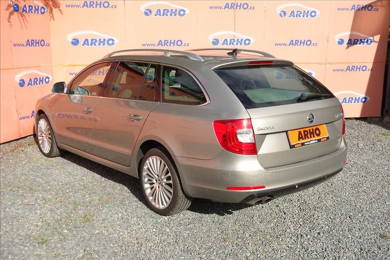 Škoda Superb 2,0 TDi 125KW, ČR, L&K, 4x4. - fotka 6 z 38
