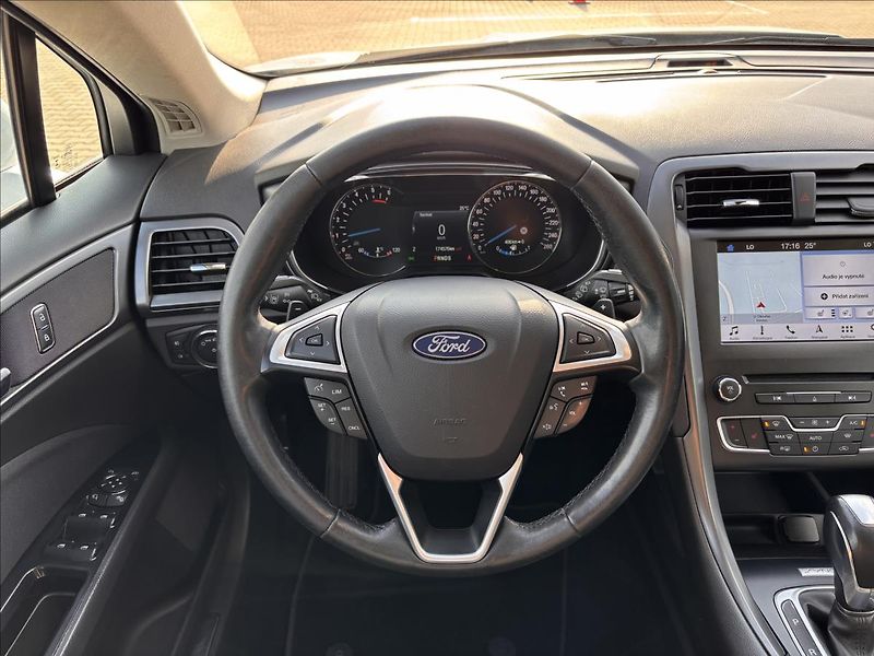 Ford Mondeo 2,0 TDCi 110kW Titanium - fotka 17 z 25