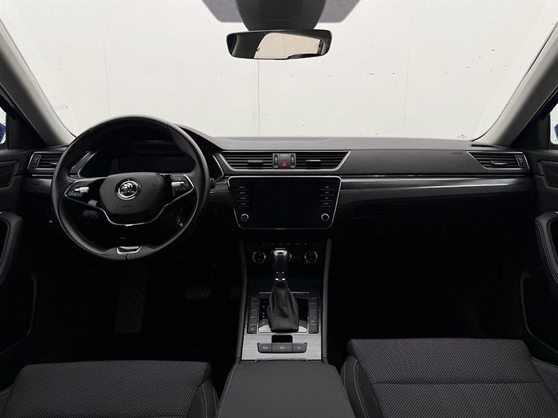 Škoda Superb 1.5TSI DSG Style ACC Carplay - fotka 13 z 21