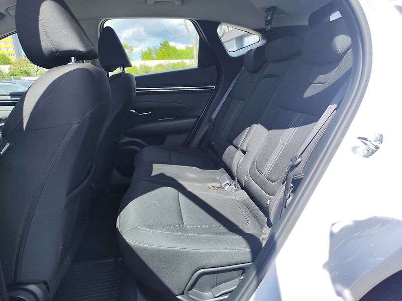 Hyundai Tucson 1.6 CRDi/85kW Comfort - fotka 11 z 31