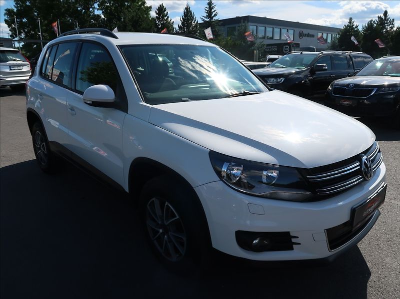 Volkswagen Tiguan 2,0 TDi,103kW,NovéČR,Aut.klima - fotka 2 z 21