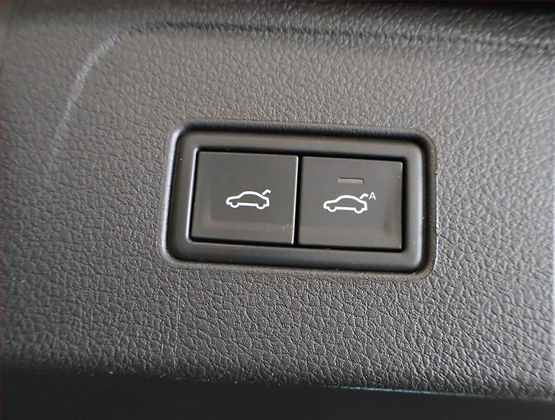 Volkswagen Passat (2021) 2.0 TDI, Automat, Kůže, Navi - fotka 31 z 31