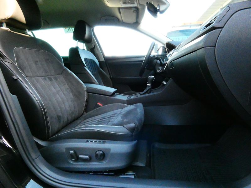 Škoda Superb III /FL Combi StylePlus 2.0 TD - fotka 20 z 30