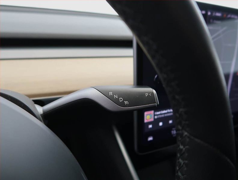 Tesla Model 3 (2019) Std Range Plus 52kWh, SoH 78% - fotka 12 z 32