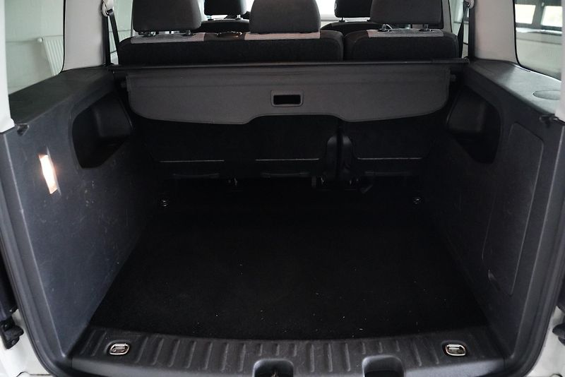 Volkswagen Caddy - fotka 24 z 24