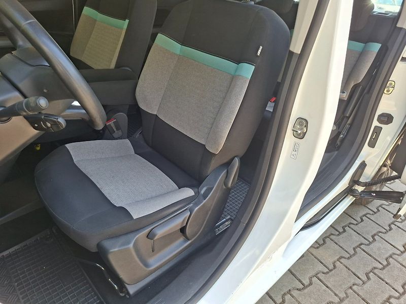 Citroën Berlingo (2020) 1.5HDi 75kW FEEL-NOVÉ ČR-DPH - fotka 23 z 39