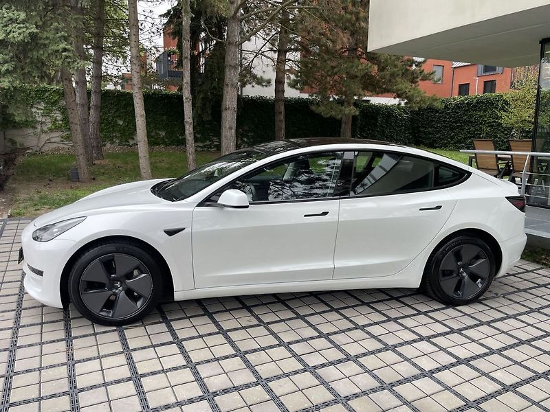 Tesla Model 3 Standart Range Plus LFP - fotka 3 z 40