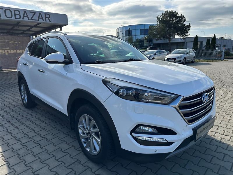 Hyundai Tucson 2,0 CRDi 4WD LP STYLE AT - fotka 7 z 26