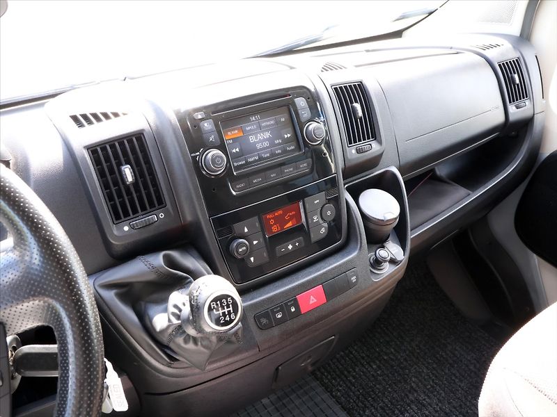 Citroën Jumper 2,0 HDi 120kW 8-Míst DPH Klima - fotka 22 z 35