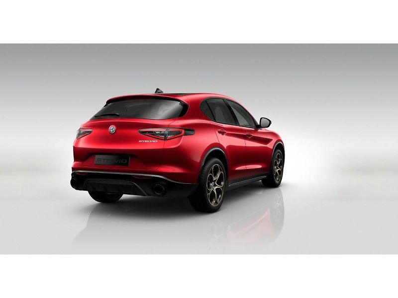 Alfa Romeo Stelvio (2026) 2.0 T 280k AT8 ZF Q4 4x4 Inten - fotka 4 z 6