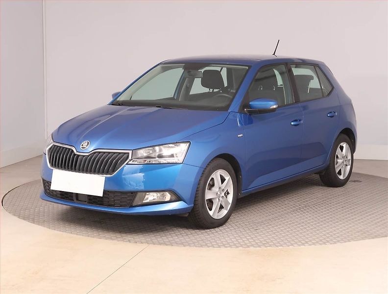 Škoda Fabia (2021) Ambition Plus 1.0 TSI, ČR - fotka 2 z 15