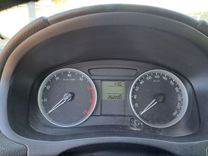 Škoda Fabia 1.4 benzín - fotka 9 z 9