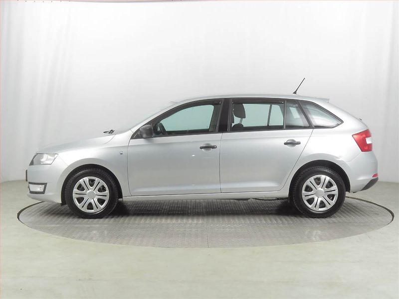 Škoda Rapid (2014) Spaceback 1.6 TDI - fotka 3 z 15