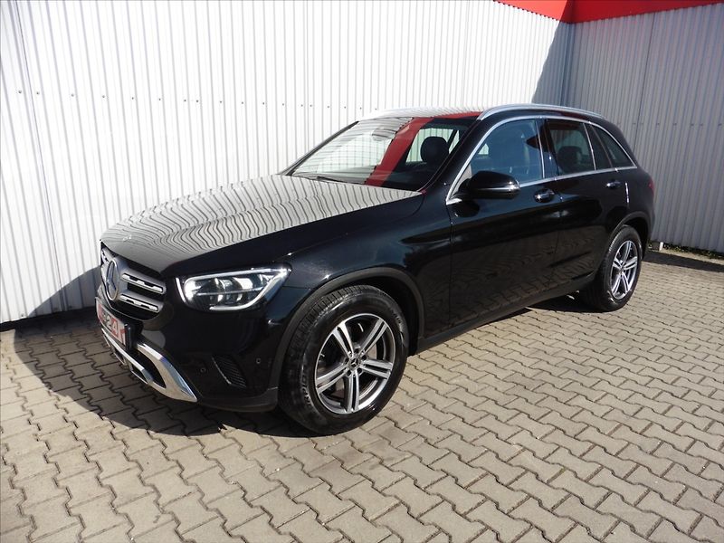 Mercedes-Benz GLC 220d 4Matic - fotka 1 z 24