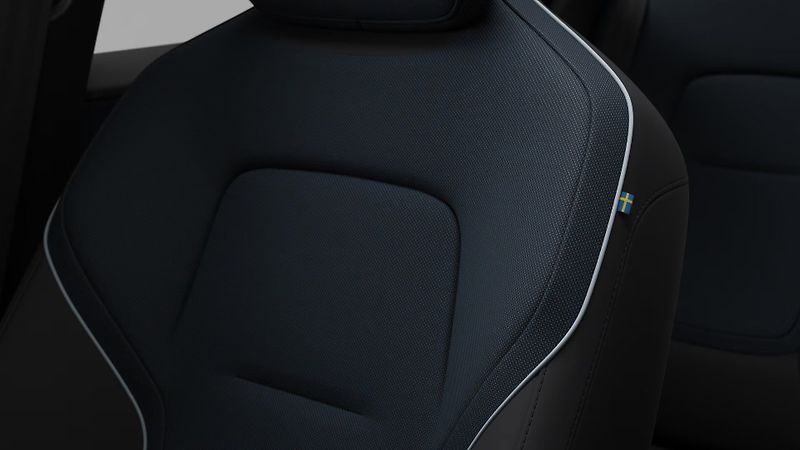 Volvo EX30 (2026) PLUS P5 LONG RANGE, 200 kW - fotka 9 z 9