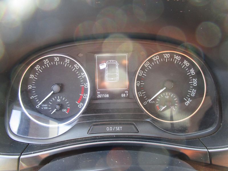 Škoda Fabia 1,4TDI-77KW-KOUPENA V ČR - fotka 10 z 16