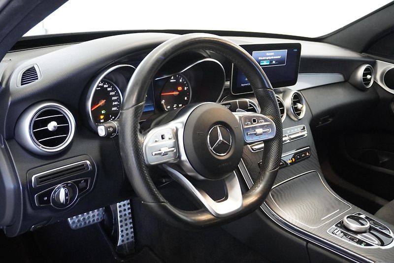 Mercedes-Benz Třídy C (2019) C300 2,0D AMG-LINE AUTOMAT - fotka 13 z 27