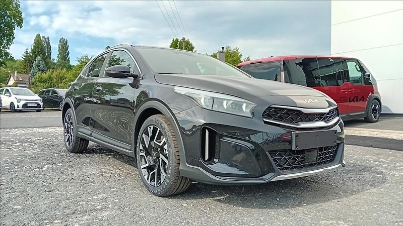 Kia XCeed 1,6 T-GDi 7DCT STEEL E. 132 - fotka 3 z 8