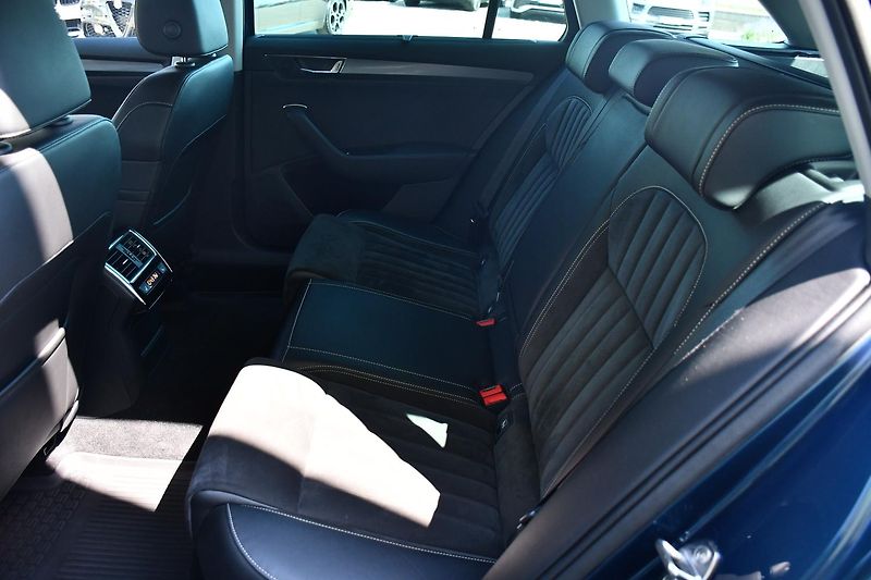 Škoda Superb 1,5TSi STYLE - fotka 20 z 57
