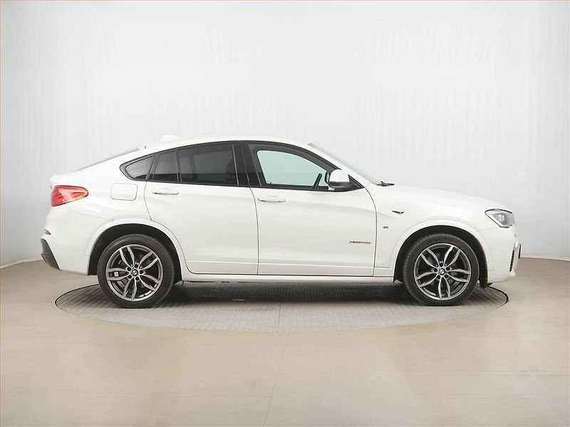 BMW X4 (2014) M Sport xDrive35d - fotka 6 z 17