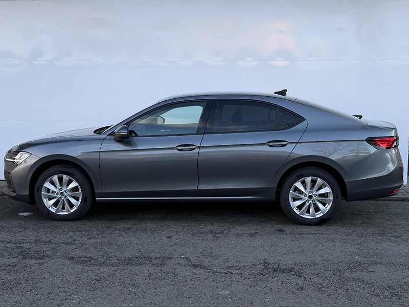 Škoda Superb (2025) Selection 7DSG 2,0TDI - fotka 2 z 6